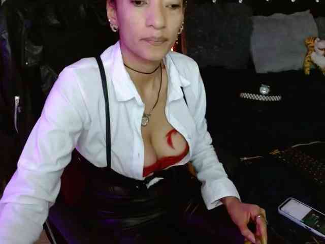 Ameliemartinez webcam