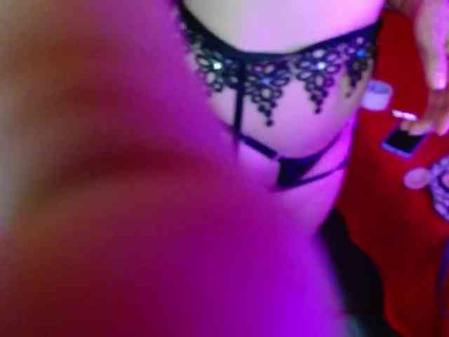 Ameliemartinez webcam