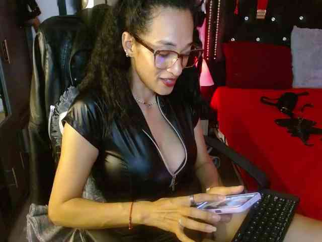 Ameliemartinez webcam