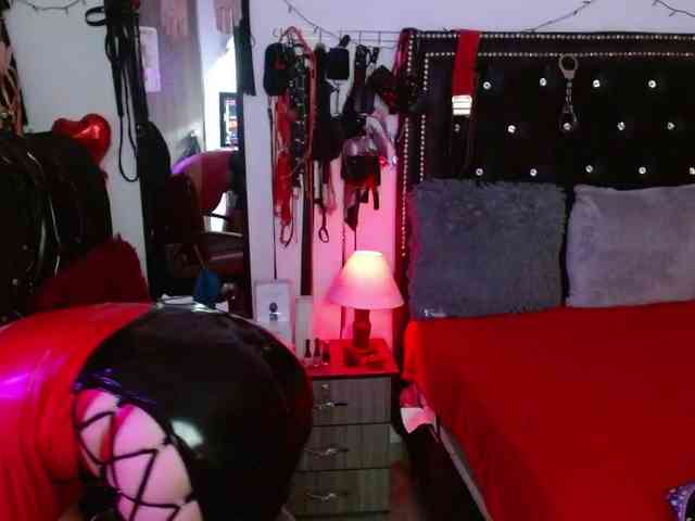 Ameliemartinez webcam