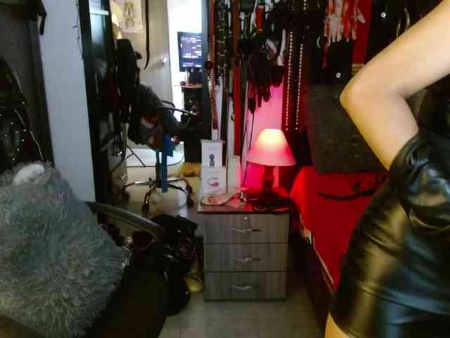 Ameliemartinez webcam