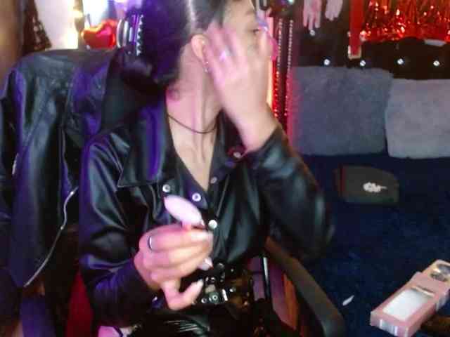 Ameliemartinez webcam