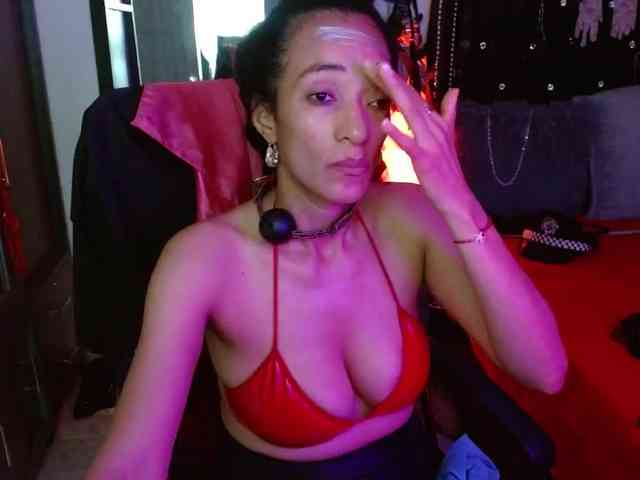 Ameliemartinez webcam