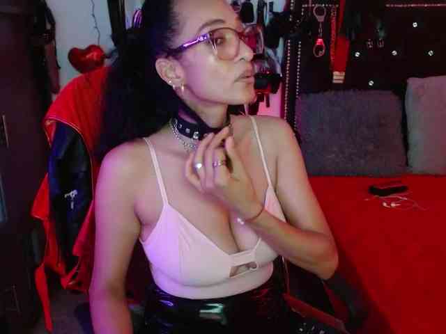 Ameliemartinez webcam