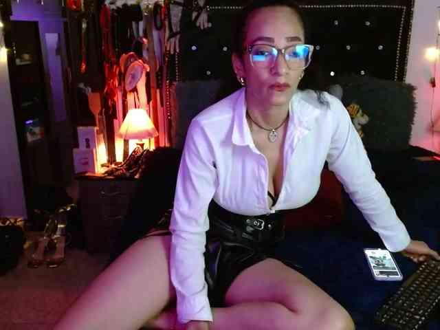 Ameliemartinez webcam