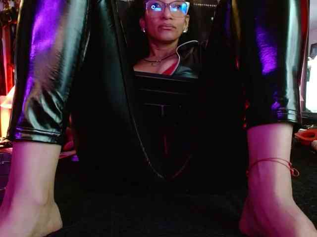 Ameliemartinez webcam