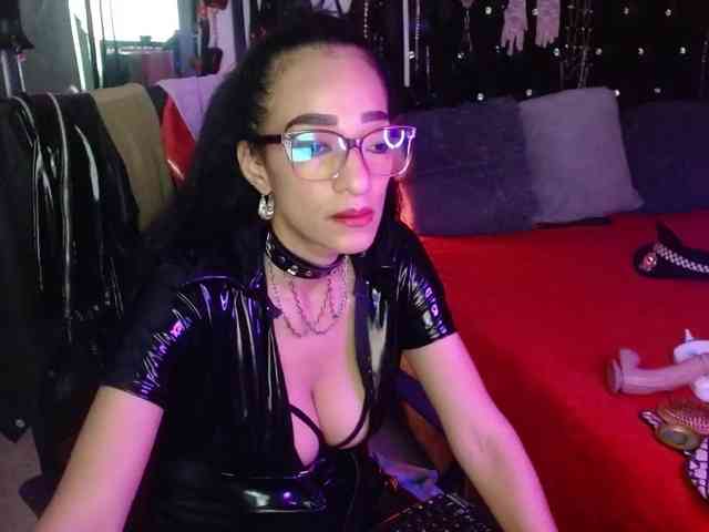 Ameliemartinez webcam