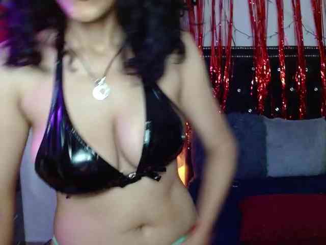 Ameliemartinez webcam