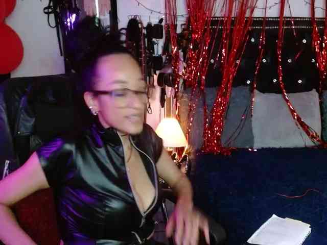 Ameliemartinez webcam