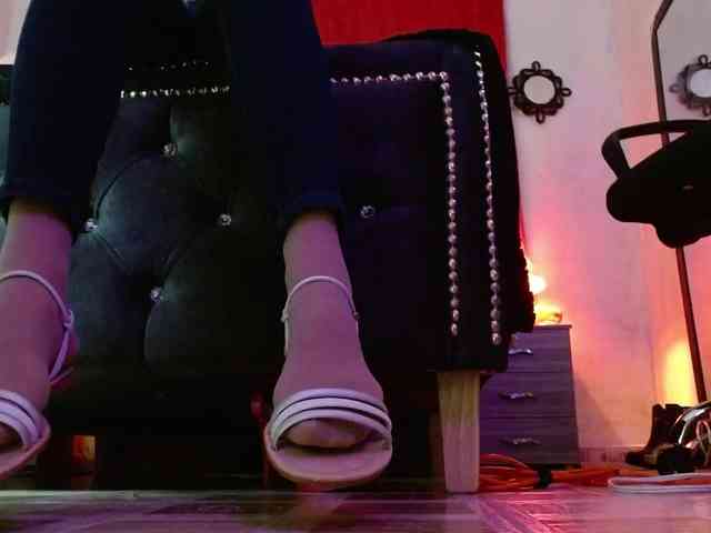 Ameliemartinez webcam