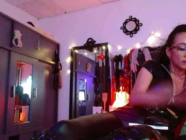 Ameliemartinez webcam