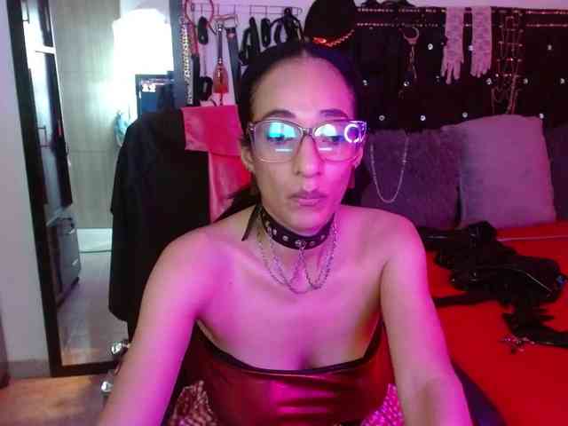 Ameliemartinez webcam