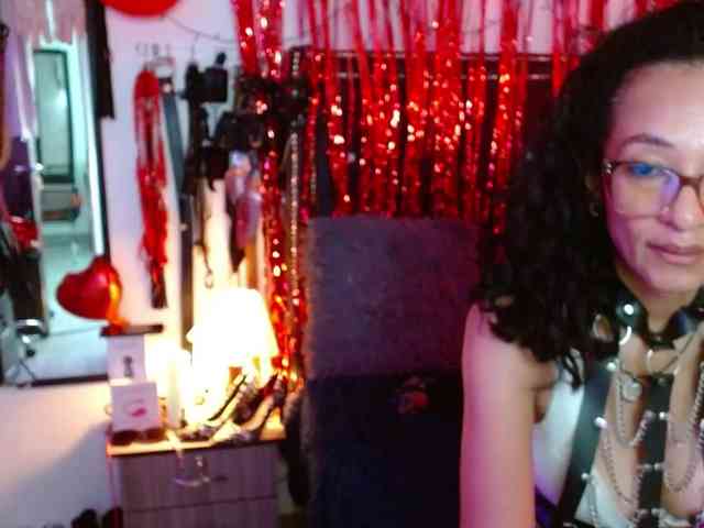 Ameliemartinez webcam