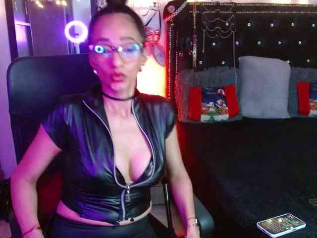 Ameliemartinez Ameliemartinez