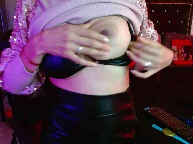 Ameliemartinez Ameliemartinez