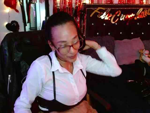 Ameliemartinez webcam