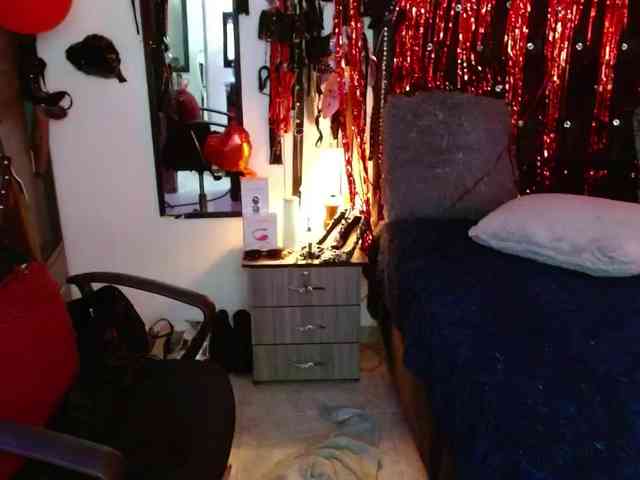 Ameliemartinez webcam