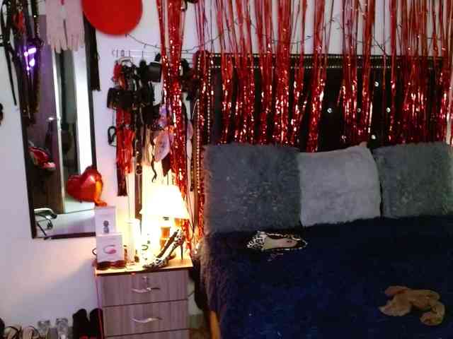 Ameliemartinez webcam