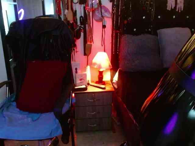 Ameliemartinez webcam