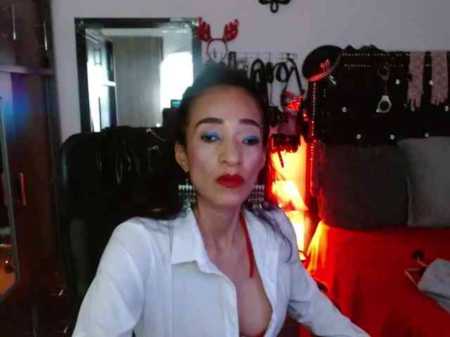 Ameliemartinez webcam