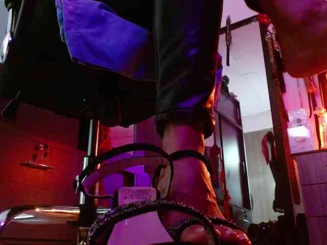 Ameliemartinez webcam