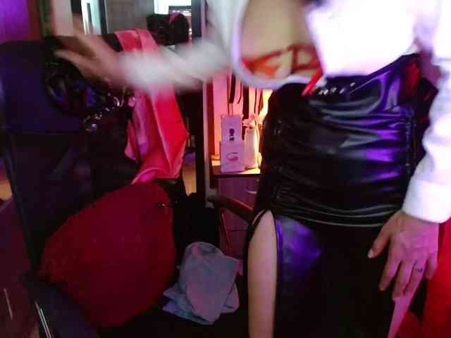 Ameliemartinez webcam