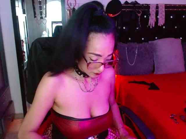 Ameliemartinez webcam