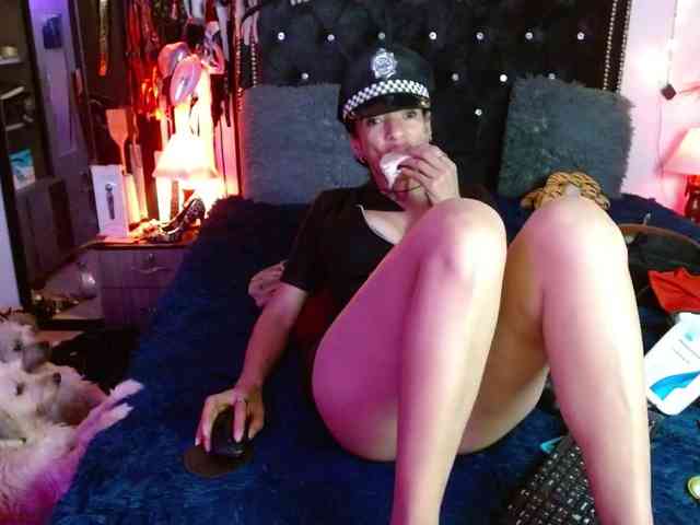 Ameliemartinez webcam