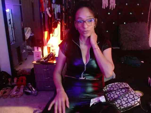 Ameliemartinez webcam