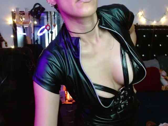 Ameliemartinez webcam