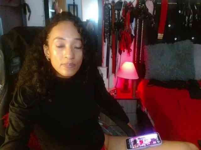 Ameliemartinez webcam