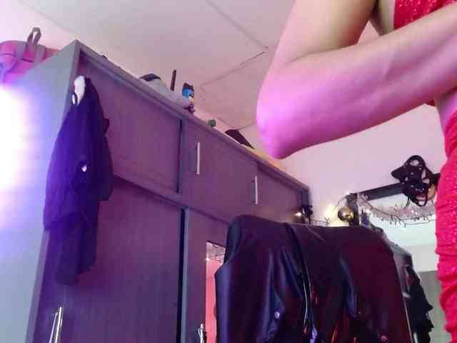 Ameliemartinez webcam