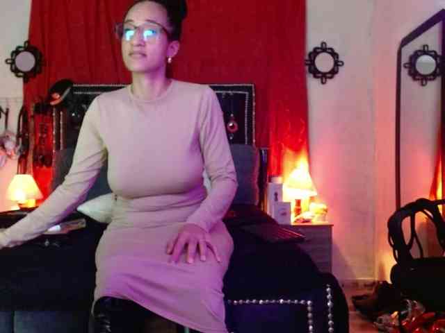 Ameliemartinez webcam