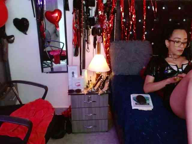 Ameliemartinez webcam