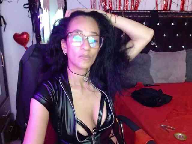 Ameliemartinez webcam