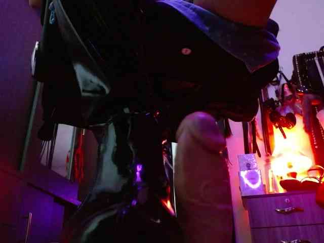 Ameliemartinez webcam