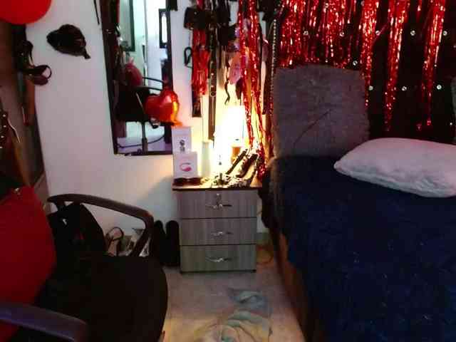 Ameliemartinez webcam