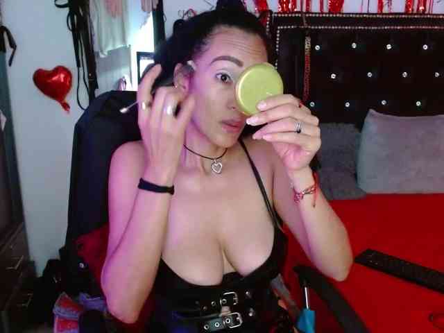 Ameliemartinez webcam