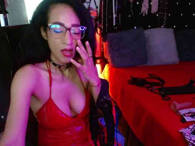 Ameliemartinez webcam