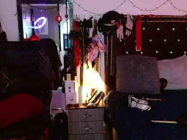 Ameliemartinez webcam