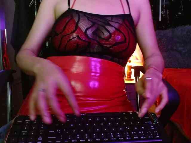 Ameliemartinez webcam