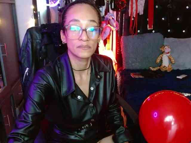 Ameliemartinez webcam