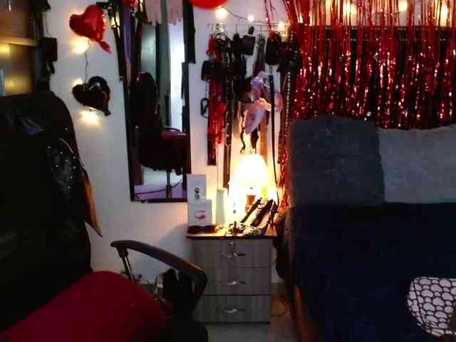 Ameliemartinez webcam