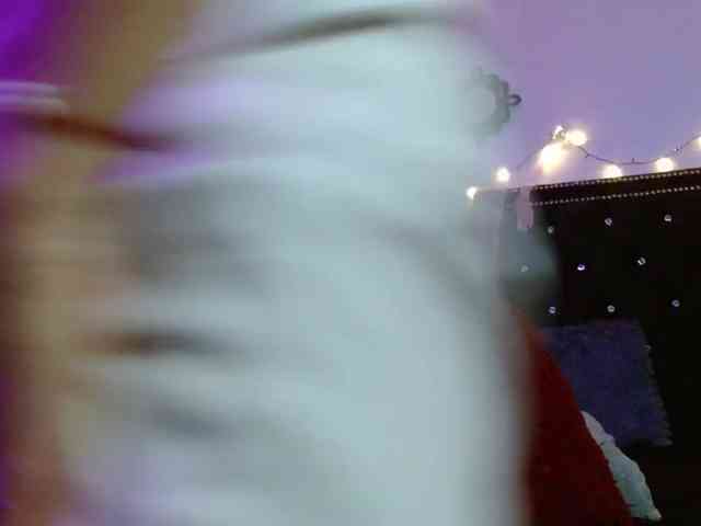 Ameliemartinez webcam