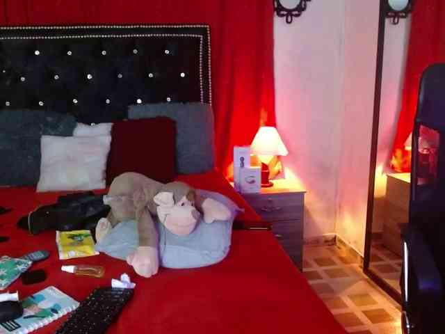 Ameliemartinez webcam