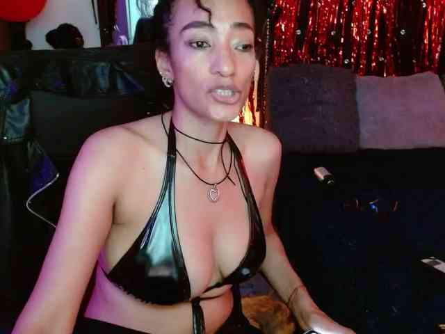 Ameliemartinez webcam