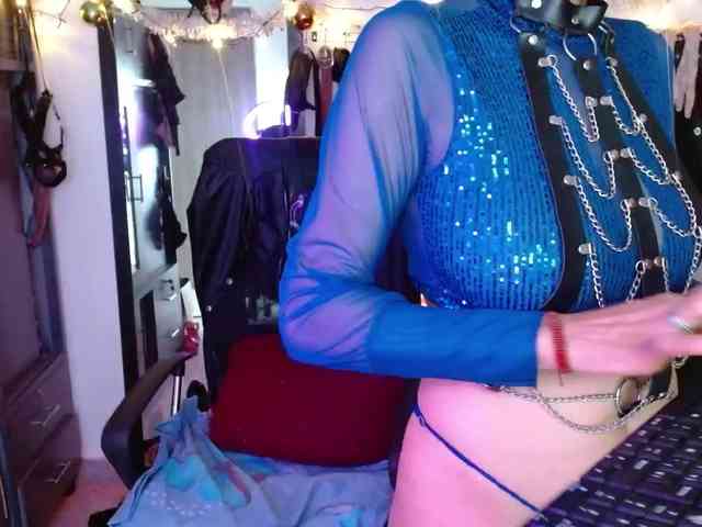 Ameliemartinez webcam