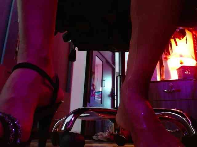 Ameliemartinez webcam