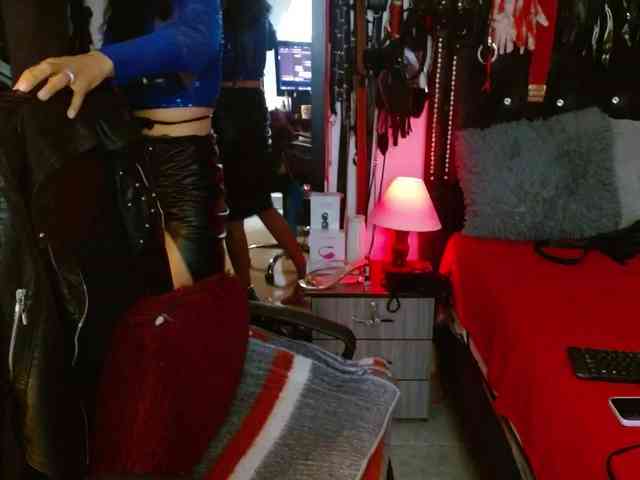 Ameliemartinez webcam