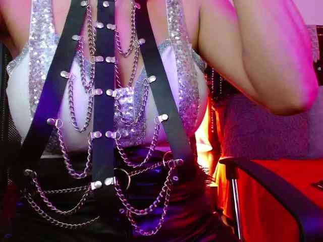 Ameliemartinez webcam